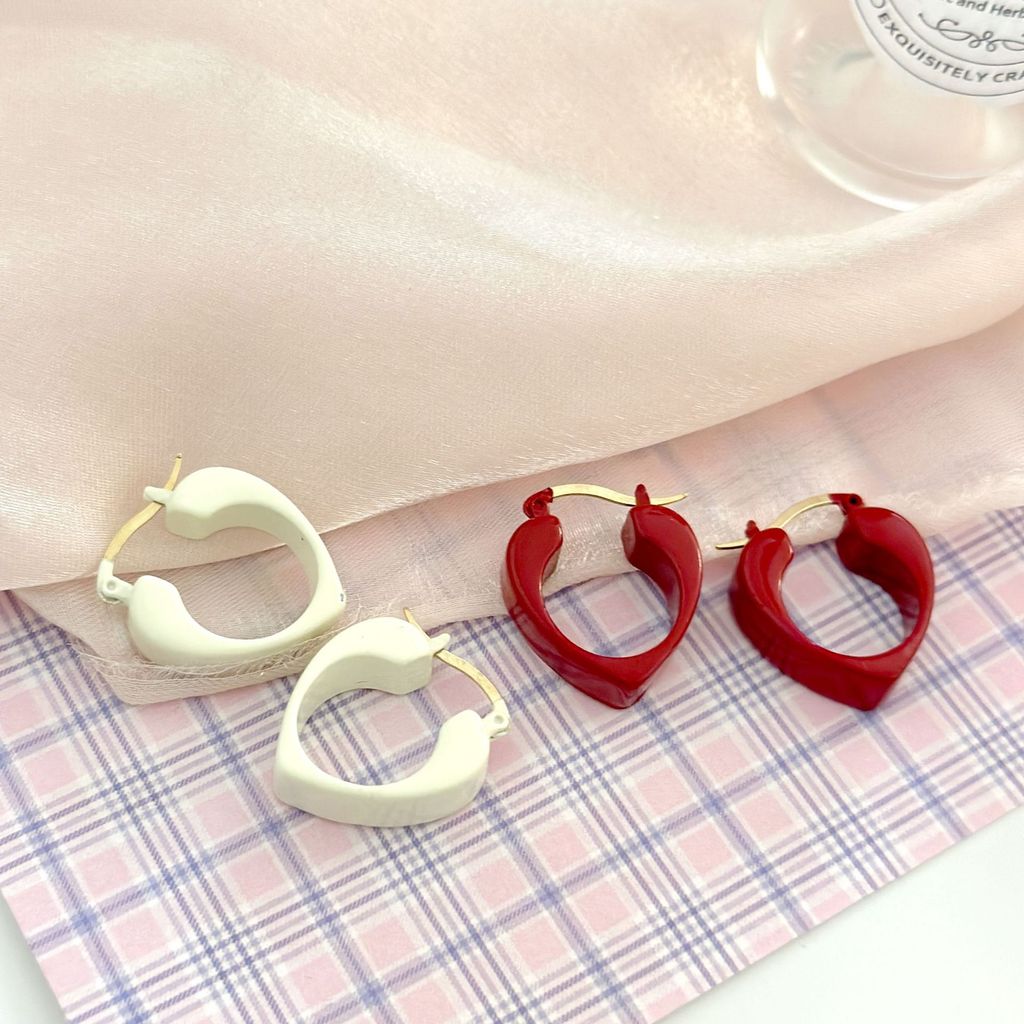 Anklet - Bông Tai Trái Tim Đỏ với Phong Cách Retro Nuanced, Phù Hợp Mùa Thu Đông