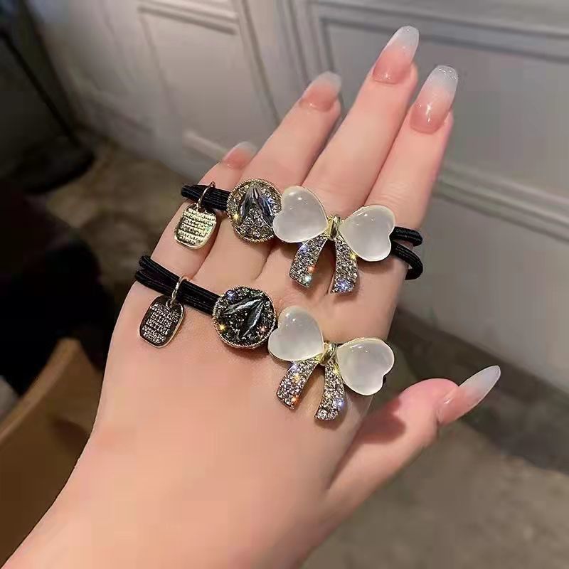 Vòng tóc nơ opalite đơn giản và thanh lịch, phù hợp cho mũ nón nữ