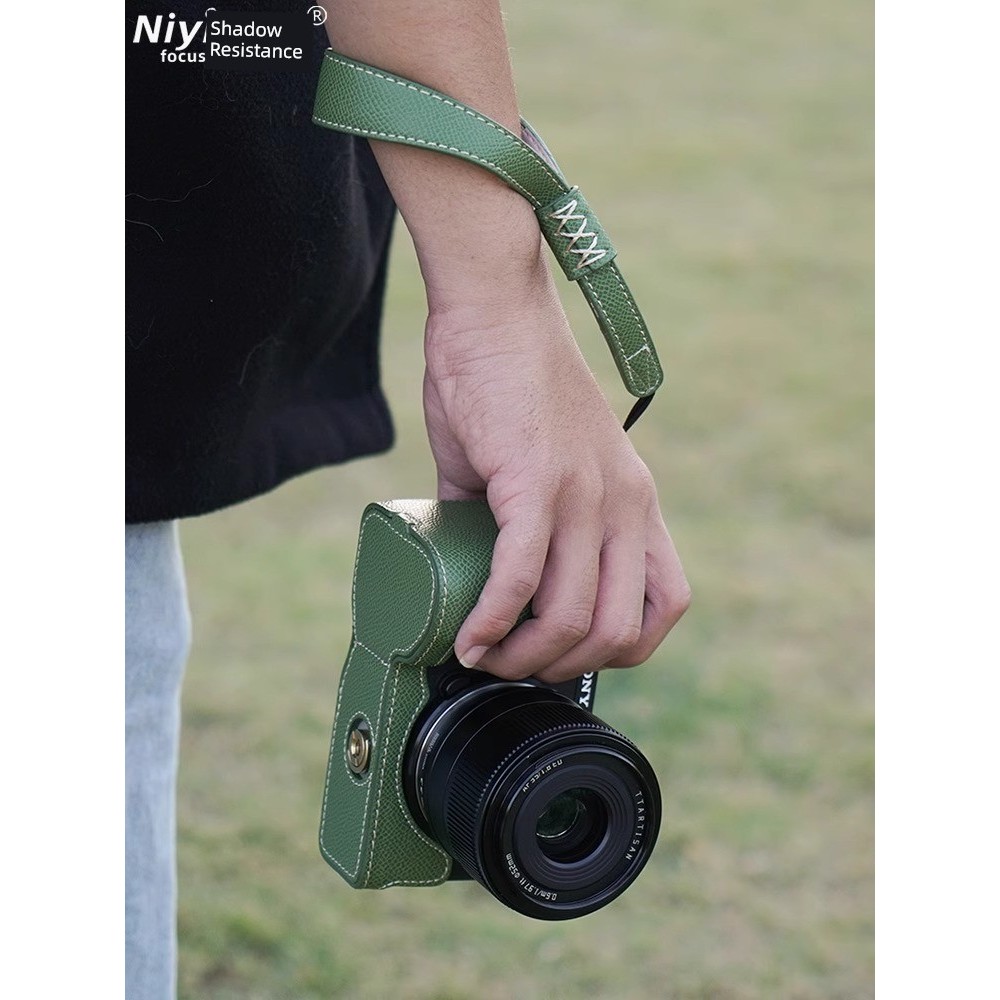 Ốp Bảo Vệ Camera Chống Bóng Thích Hợp Cho Sony A6700 Base Camera Nửa Ốp Lưng Giả Da Túi Máy Ảnh Sony