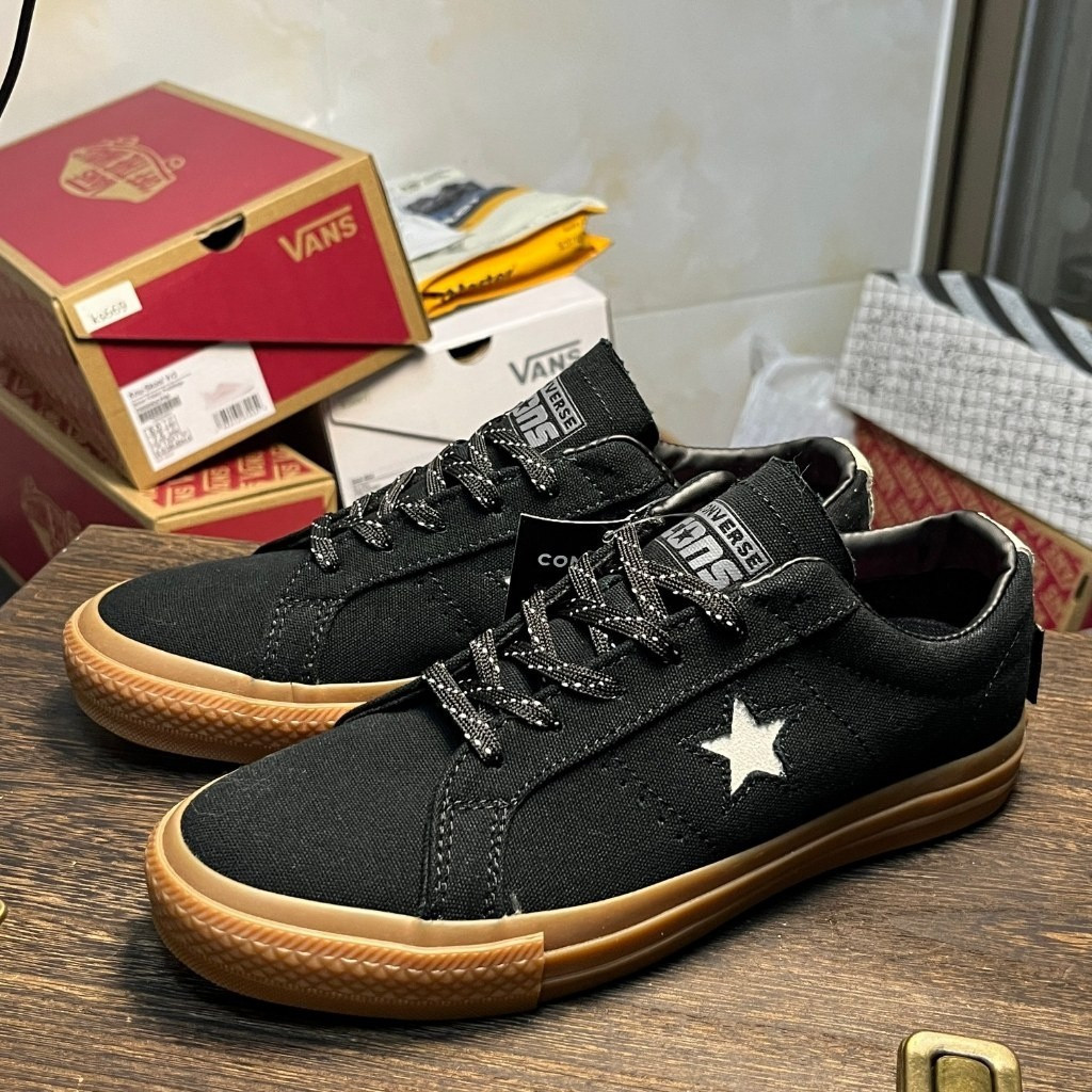 Converse One Star Pro