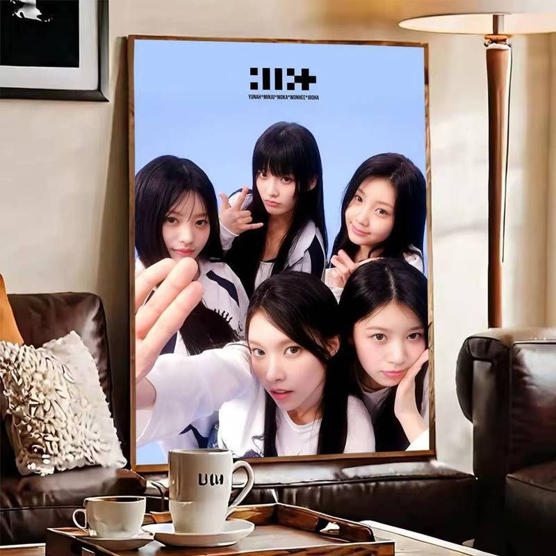 Tranh Poster I-ILLIT Kpop Thanh Treo Tường Trang Trí Nhà