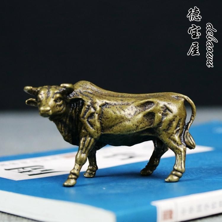 Đồng Chắc Chắn Bò Đồ Trang Trí Đồng Cũ Trâu Cổ Đồng Thau Bò Ruzi Bò Mini Bắp Phong Thủy Đồng Mảnh Ta