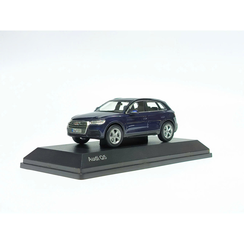 Mô hình xe Audi Q5 tỷ lệ 1/43 dài 10cm, chất liệu kim loại, sơn tĩnh điện bền đẹp