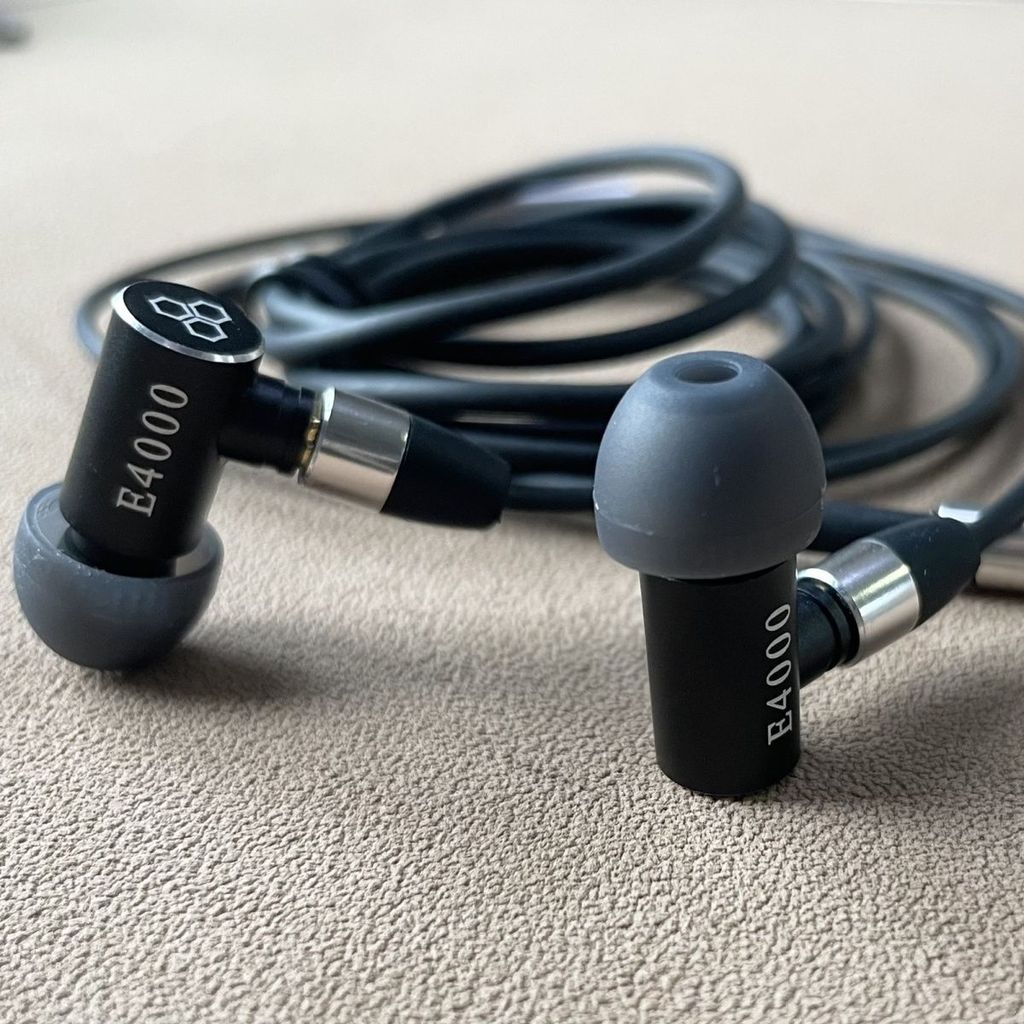 Hàng sẵn có Hợp kim titan DIY HIFI Micro Dynamic Tai nghe E4000 Stereo Thousand Yuan Level mmcx Port