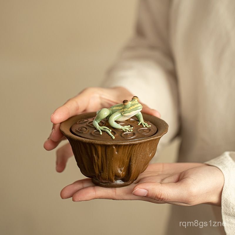 Ancient-style wood-fired frog-shaped lotus cover bowl, original rustic ceramic tea bowl for brewing 