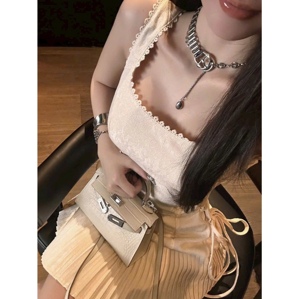 ĐẦM TRẮNG REN HOA 2S BẢN TO CHAN DẬP LY 5751