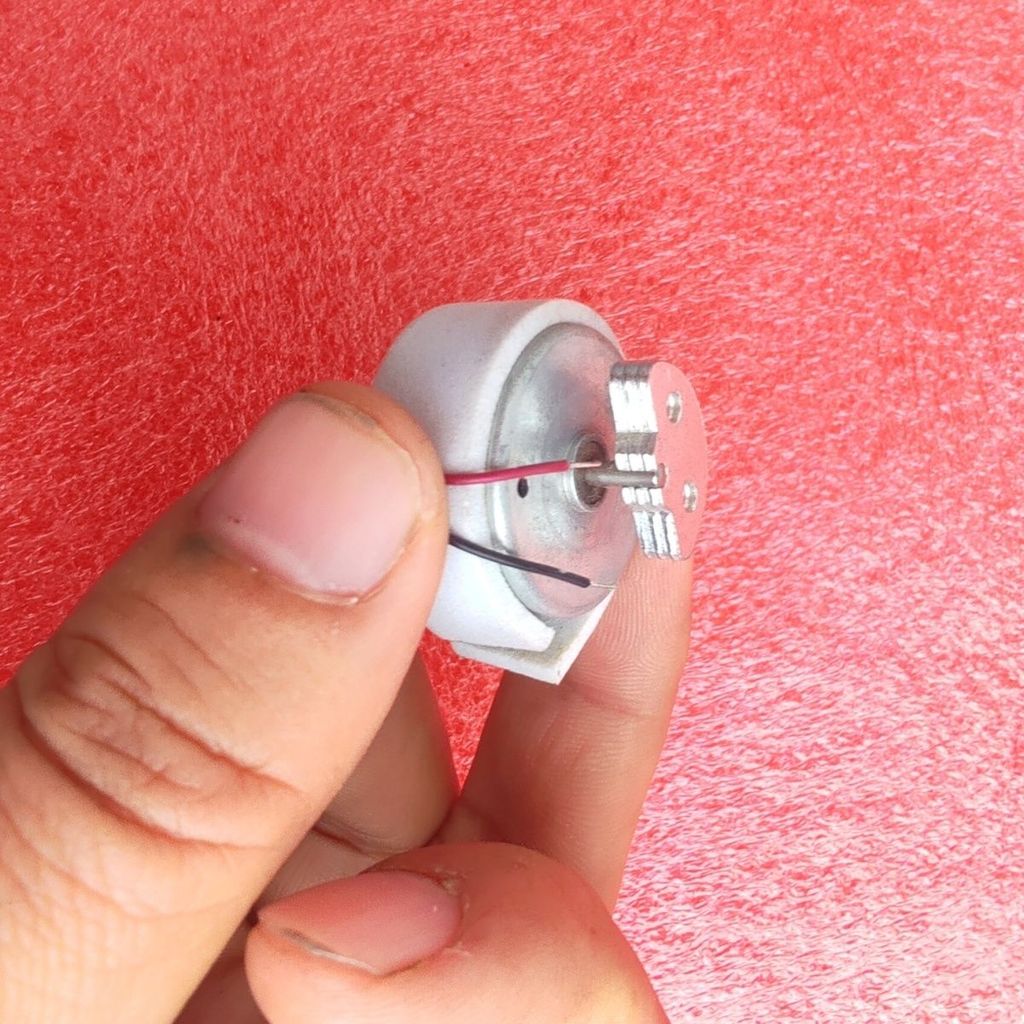 300 DC Động Cơ Rung 3V-6V Mini Massage Rung Động Cơ Đồ Chơi Tay Cầm Chơi Game / 5.12
