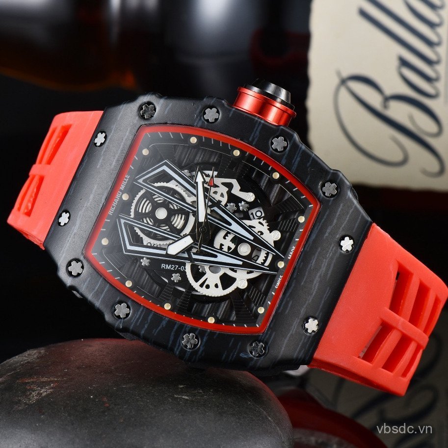 Á Moda sico2022 QuartzTypeCl Vòng tayCasualWatch Mặt số chuyển động Retro Mới Richard Thùng đen HT5T