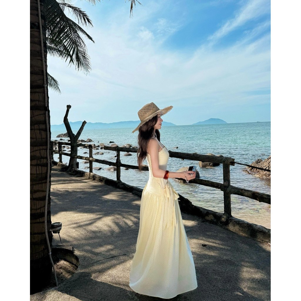 Đầm dài nữ THE C.I.U, váy maxi hai dây dáng dài form xòe nhẹ nhàng đi biển – Livy Dress | BigBuy360 - bigbuy360.vn