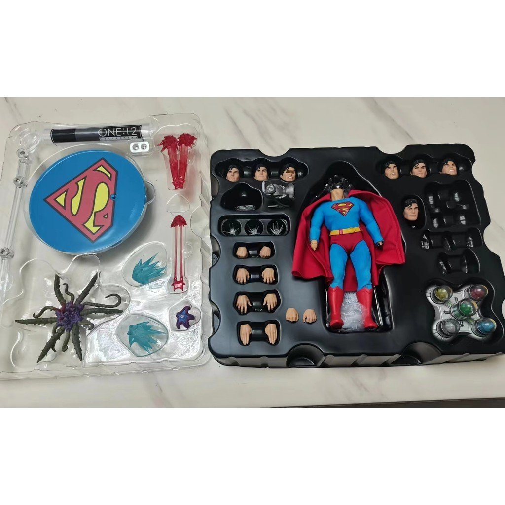 Bổ sung phụ kiện cơ thể bằng thép mezco Ant Superman mới
