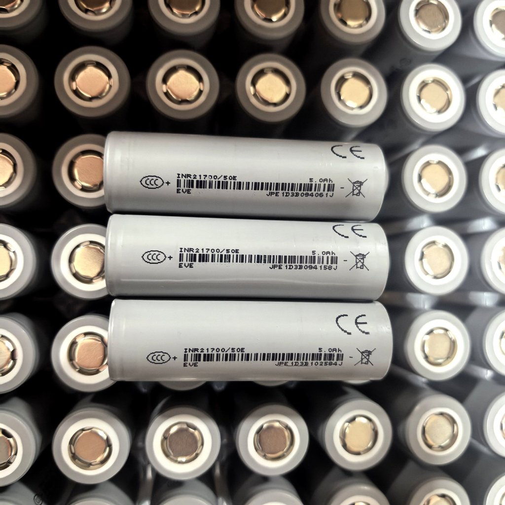 21700 Pin Lithium EVE Yiwei 5.000mah 3C Điện Xe Sạc Kho Báu Đèn Pin Power Bank