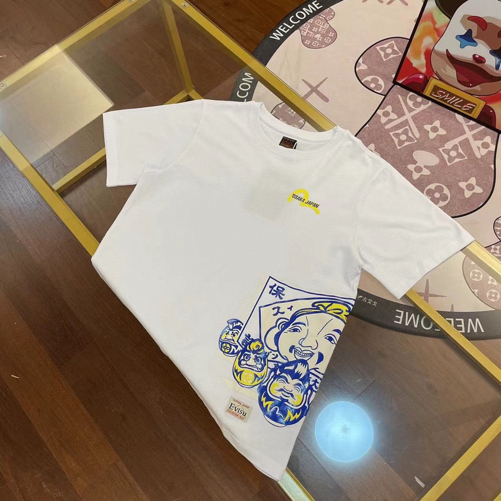 EVISU / God of Fortune 2026 Áo thun ngắn tay cổ tròn phong cách cặp đôi Phong cách nam Áo thun in hì