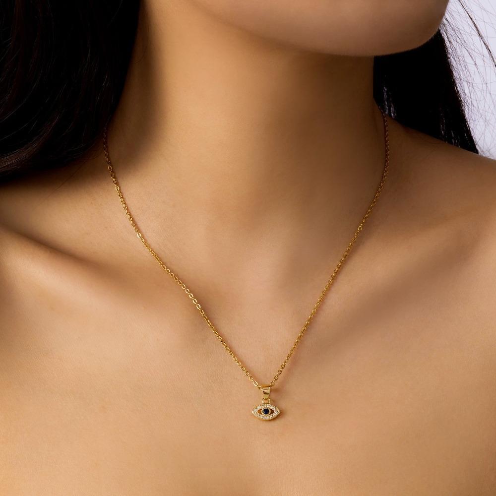 Vintage Sparkling Devil's Eye Pendant Necklace for Women Personality Versatile Jewelry Accesso