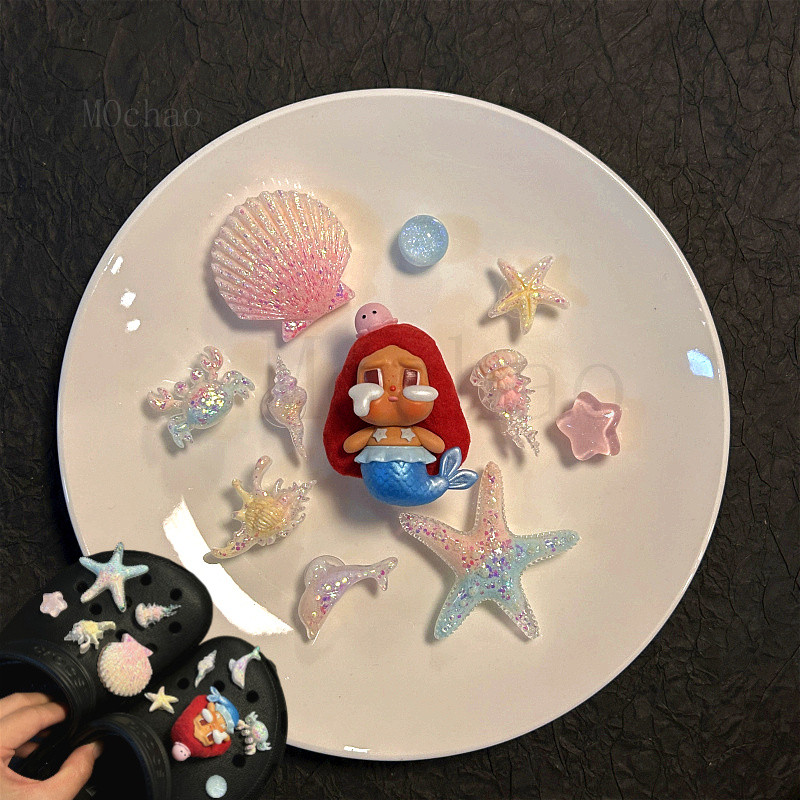 Bộ 11 con NEW【Jitbitz】sticker charm 2d/3d dép Sục, dép cá sấu, phụ kiện gắn giày dé｜Charm Dép Crocs