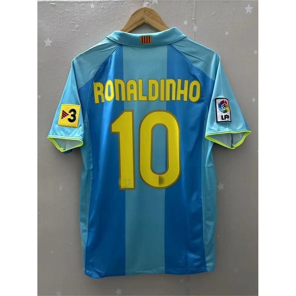 07-08 Barcelona sân khách Ronaldo Messi retro áo thun tùy chỉnh