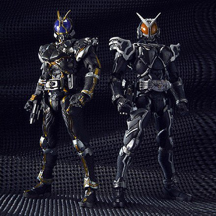 TAMASHII NATIONS S.I.C.VOL30 Kamen Rider Kaiza & Kamen Rider Delta