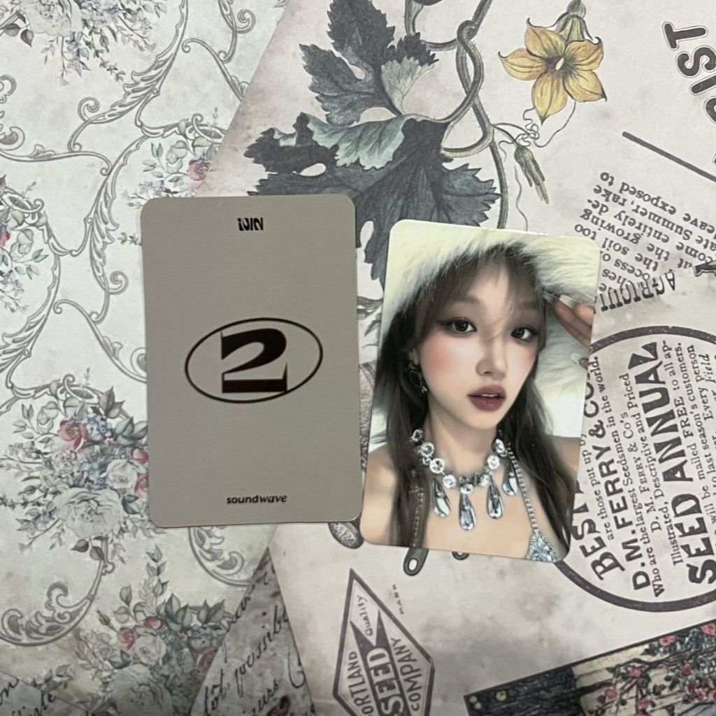 Gidle búp bê mới đặc sản gidle mũ tuyết Qidian thẻ Song Yuqi thẻ nhỏ