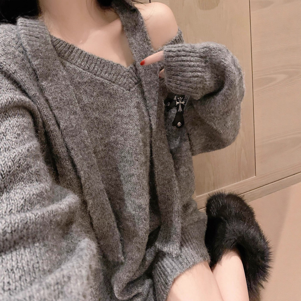 WNSK Chrome Hearts Autumn and Winter New V Collared Sweater with Detachable Hat logo Fashionable and