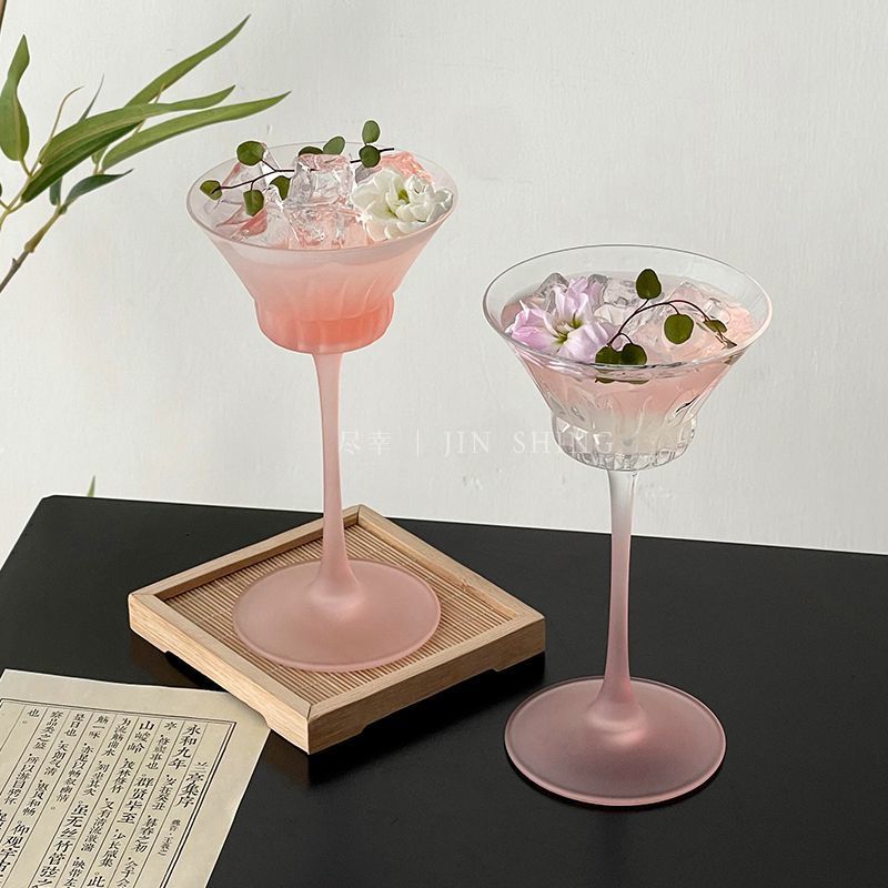 Kính Khắc Thời Trung Cổ Màu Hồng Mờ Cốc Khí Quyển Cocktail Thủy Tinh Trà Đặc Biệt Ly Uống Rượu Hơi S