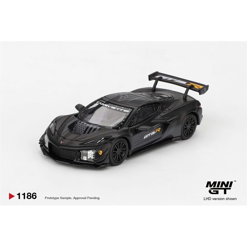 Mô hình xe Chevrolet Corvette Z06 GT3.R Road America Test car tỉ lệ 1:64 MiniGT MGT01186 - Bản Box