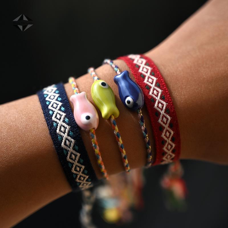 Áo kéo đa màu boho trendy - Trang sức nữ gồm vòng tay và ankle bracelet phong cách gốm