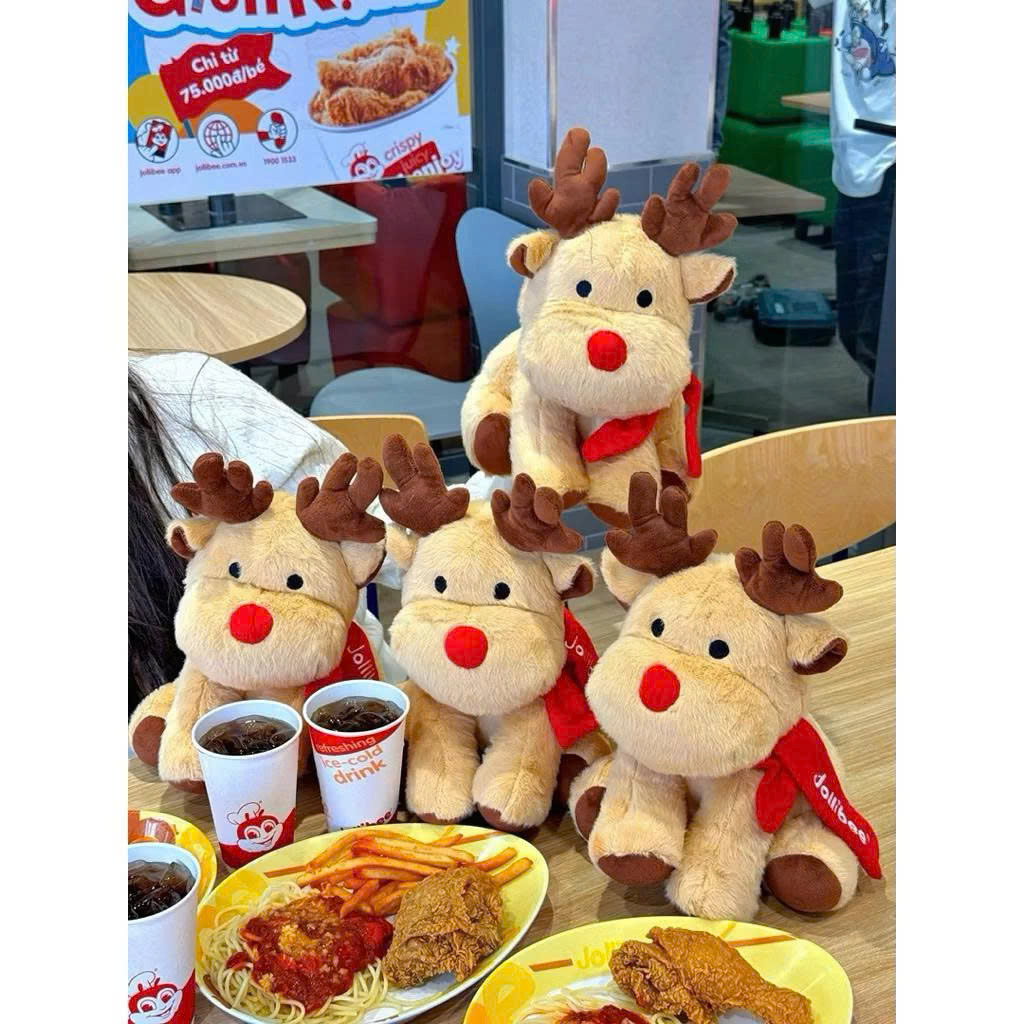 Gấu Bông Tuần Lộc Giáng Sinh 2025 Quà Tặng Jollibee