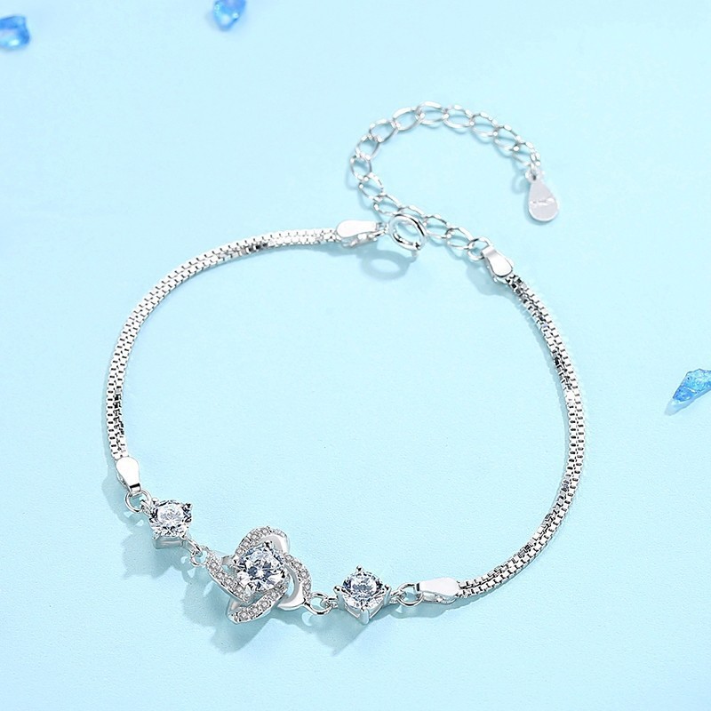 Popular~Korean and Japanese fashion diamond-studded silver jewelry Lucky Four-Leaf Clover Bracelet S