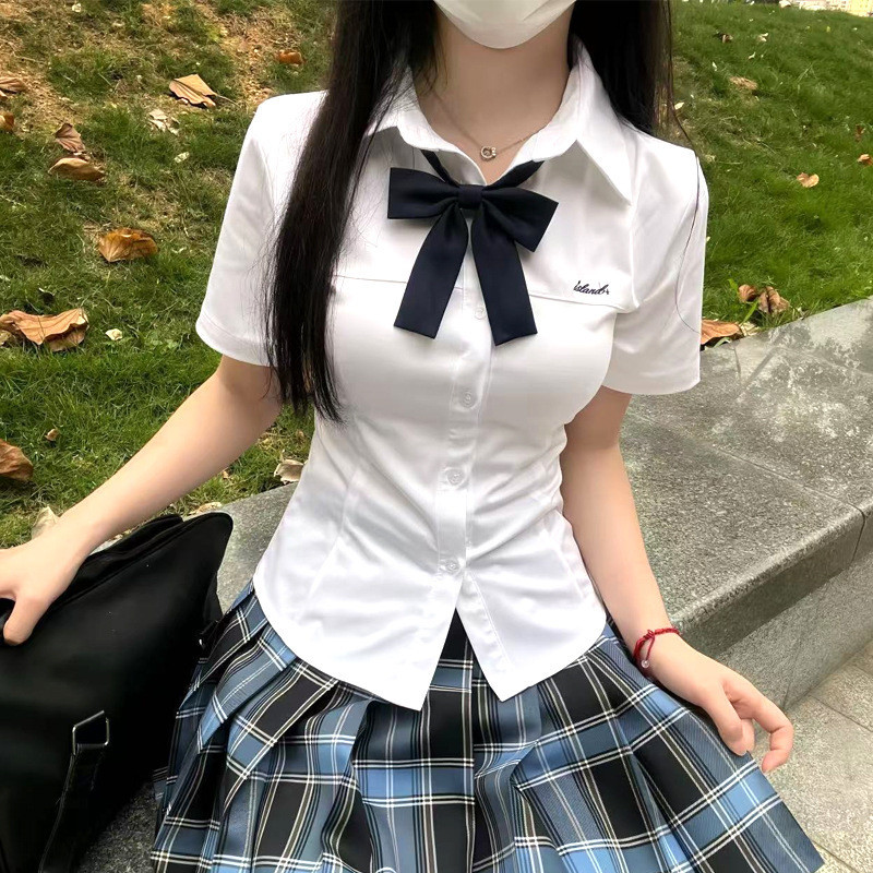 Áo sơ mi ngắn tay Hamachi slim-fit thiết kế hẹp, thêu màu trắng - Phù hợp đồ dùng học tập