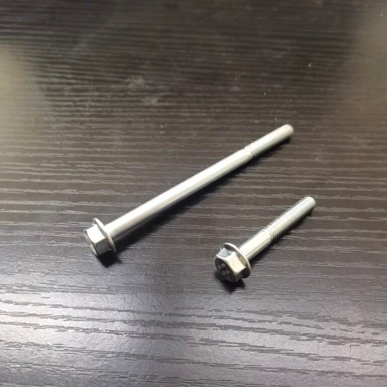 Thích hợp cho Yamaha Qiaoge i Saiying Xue Fuxi 125 Fuying Patrol Eagle Clutch Drive Vít Side Cover