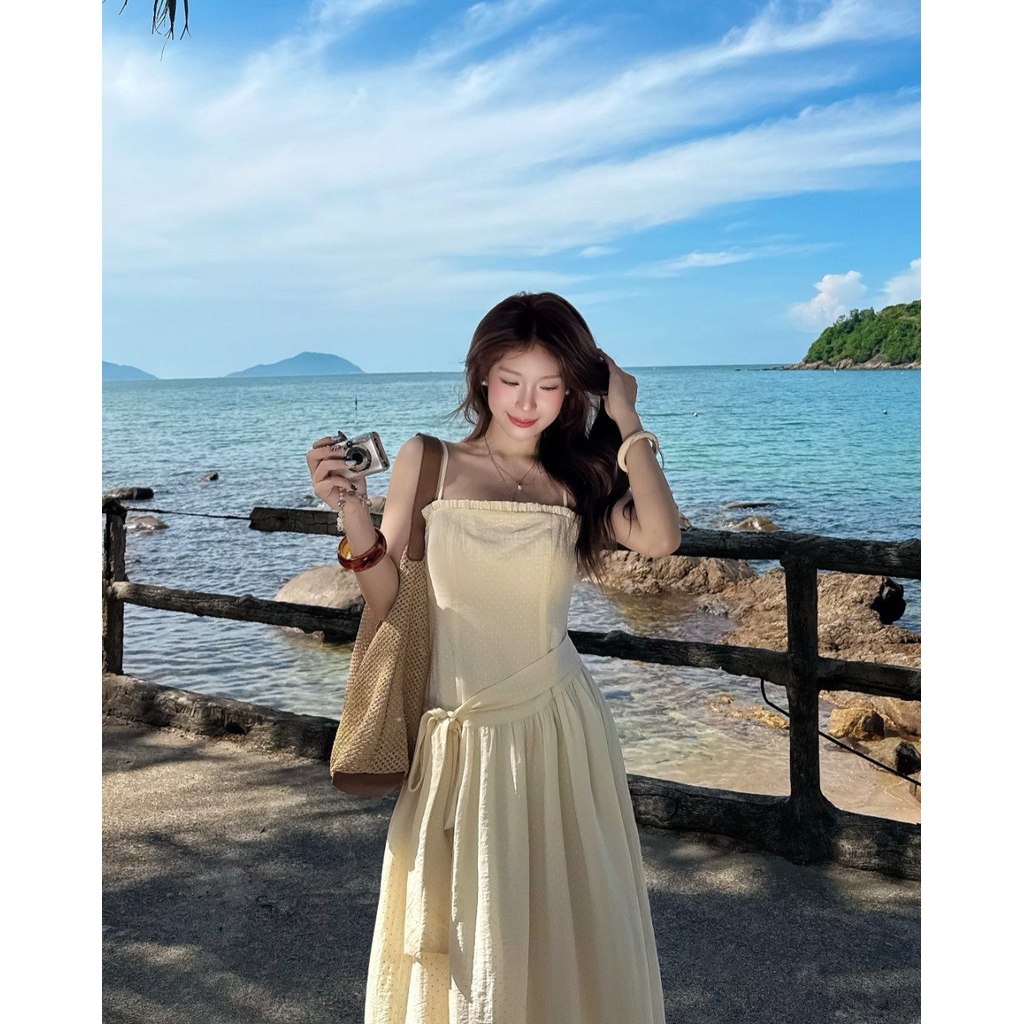 Đầm dài nữ THE C.I.U, váy maxi hai dây dáng dài form xòe nhẹ nhàng đi biển – Livy Dress | BigBuy360 - bigbuy360.vn