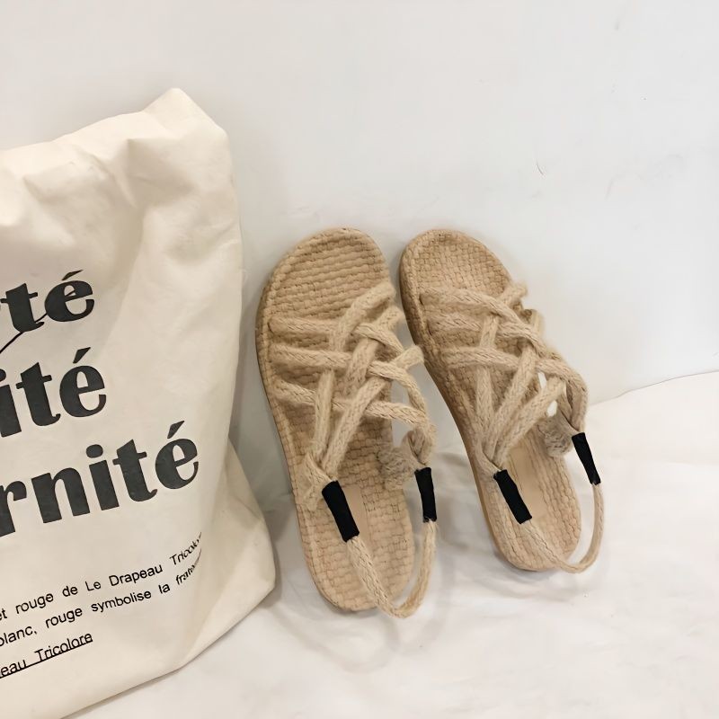 Influencer Retro La Mã Dép Nữ Mặc Ngoài 2025 Phong Cách Mới Influencer Mùa Hè Flat ins Phong Cách La