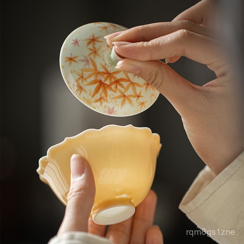 Ceramic tea bowl for home use by the literati Maple Leaf Underglaze Kung Fu Tea Bowl