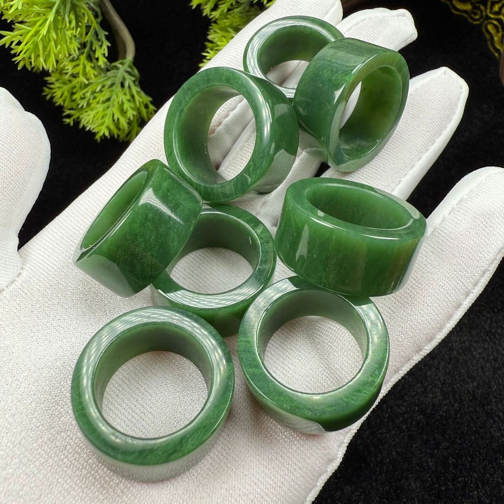 ((Người bán khuyên dùng) Tự nhiên Tự nhiên Hetian Jasper Finger Apple Green Men Women Retro Wenwan H