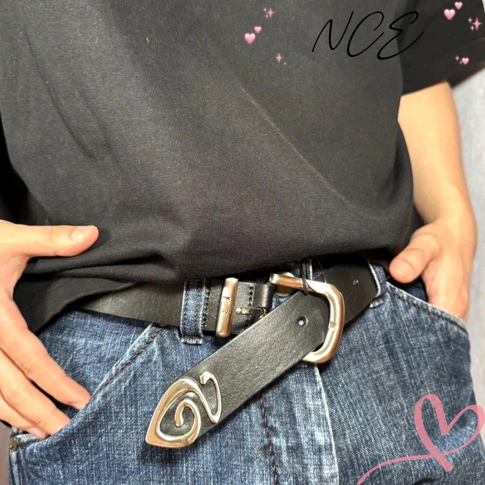 Thắt lưng dapunk phong cách Y2K, phù hợp với quần jean và outfit corset