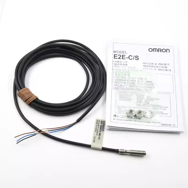 Công tắc tiệm cận Omron E2E-S05S12-WC-C1 E2E-C04S12-WC-B1 E2E-X1C1
