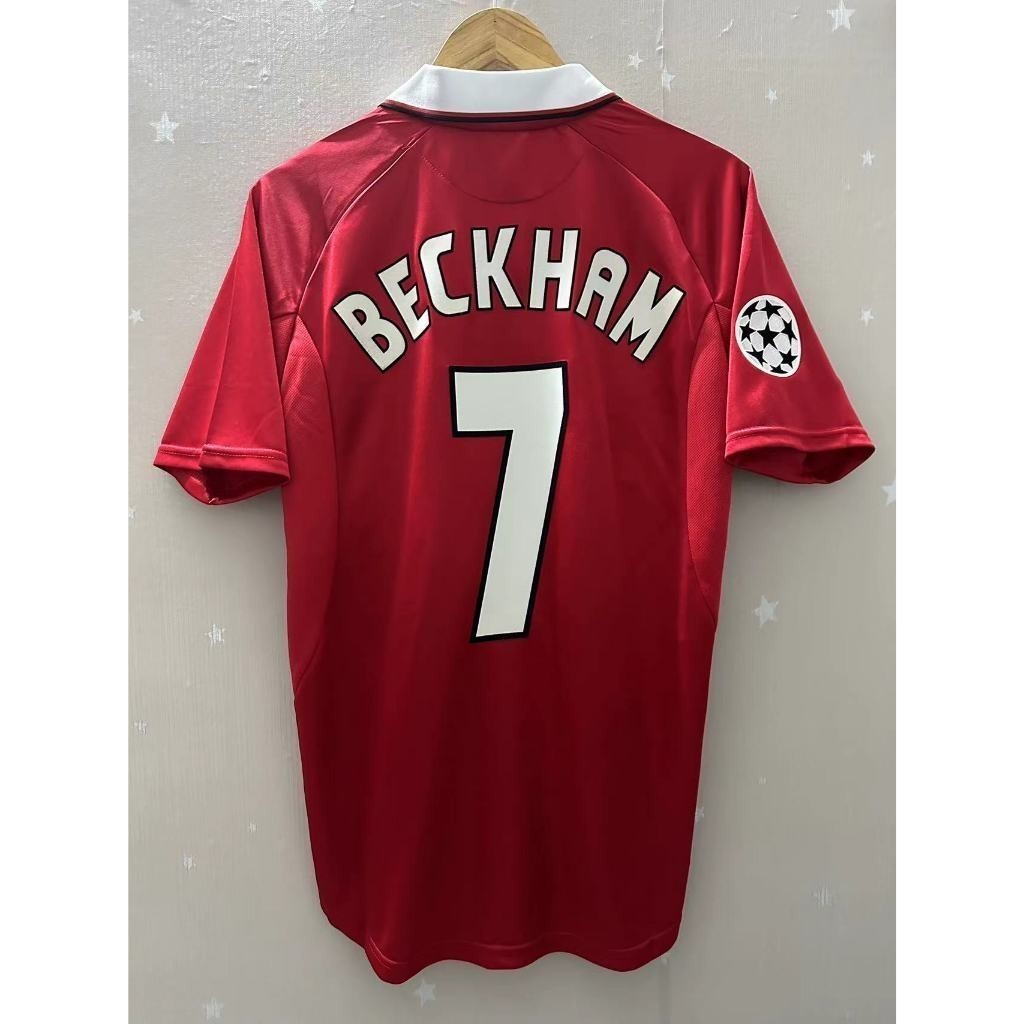 Áo Đấu Manchester United Mùa 99/00 - Phong Cách University College London