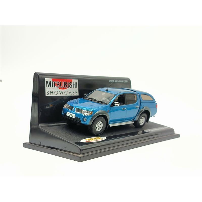 Mô hình xe Mitsubishi LC200 1/43
