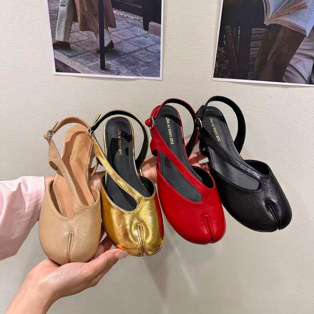 【Lamode】Giày Nữ Thời Trang Niche Wedge Split-Toed Pig 's Hoof Shoes Toe-Covered Sandals Giày Nữ 2026