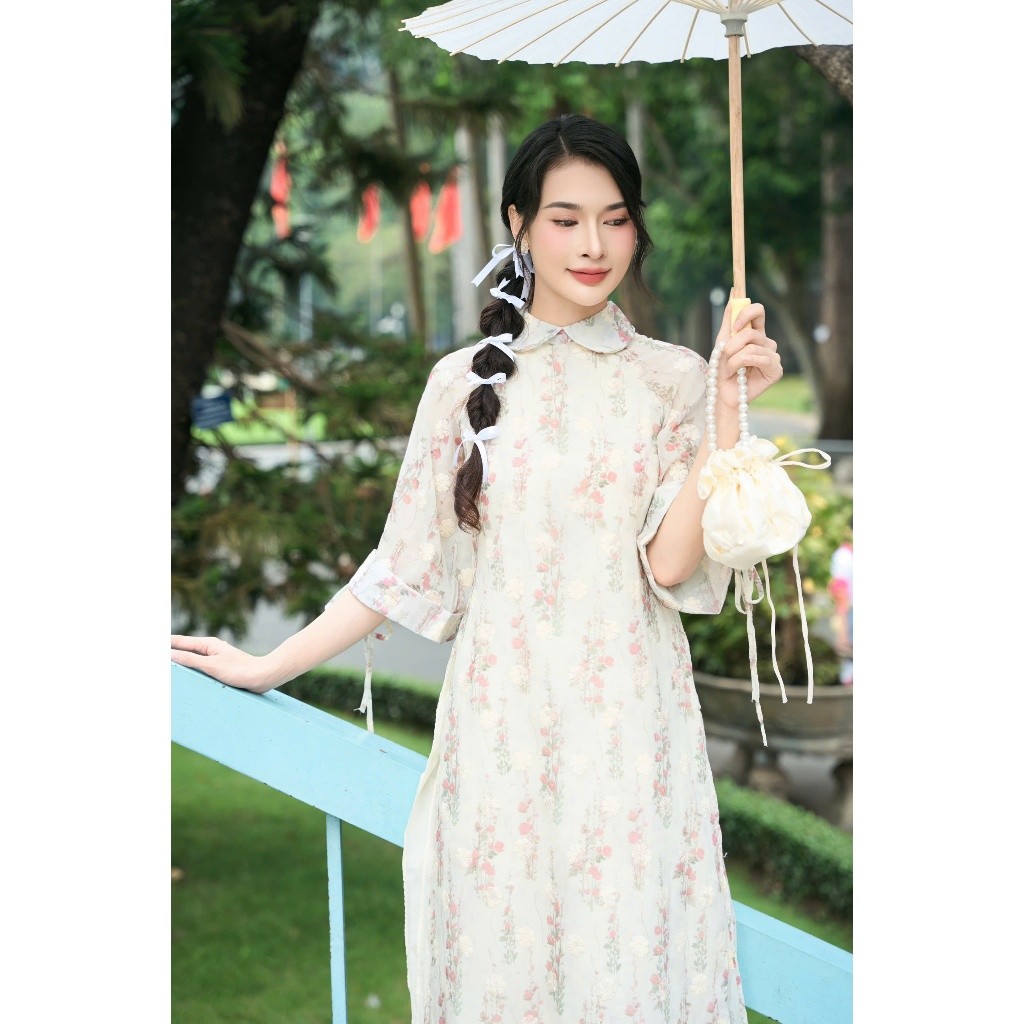 KIM STYLE  Áo Dài Phom Suông Cổ Sen Tay Lỡ Thêu Hoa Kèm Quần D1010