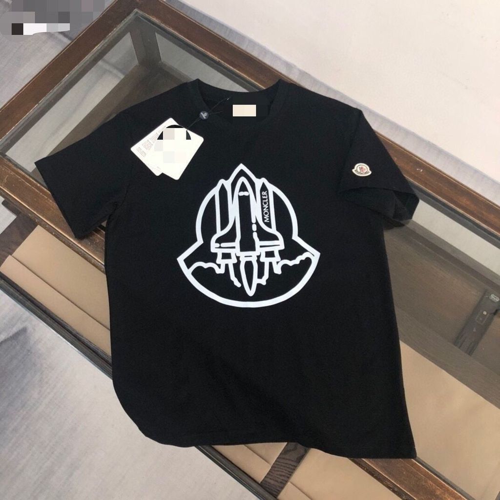 Áo Khoác Moncler Tay Ngắn In Hình, Phong Cách Mới Cho Nam Giới