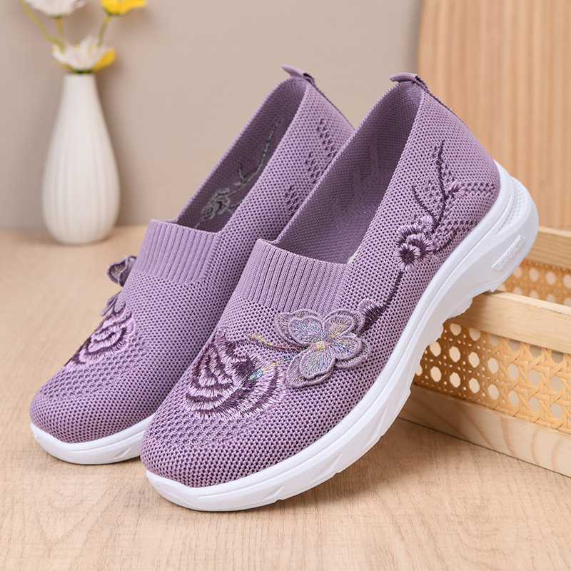 Cũ Bắc Kinh Giày Vải Nữ Một Chân Mùa Xuân Thoáng Khí Đế Mềm Trung Niên Giày Mẹ Người Cao Tuổi Size L