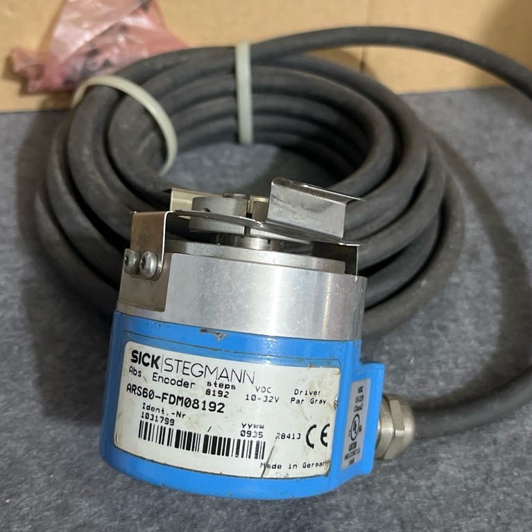(Used) Encoder tuyệt đối cốt âm 14mm Sick ARS60-FDM08192