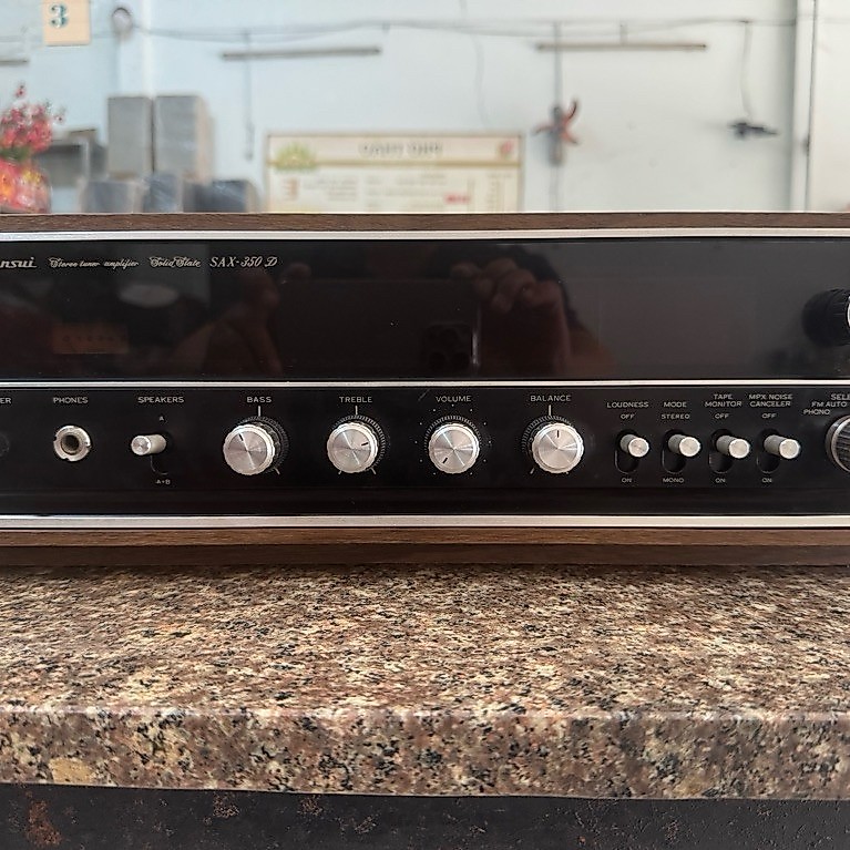 Amply xuất âm tụ Sansui SAX-350D máy chạy 4 sò sắt Hitachi công xuất 135w/1kênh zin mới đẹp âm thanh