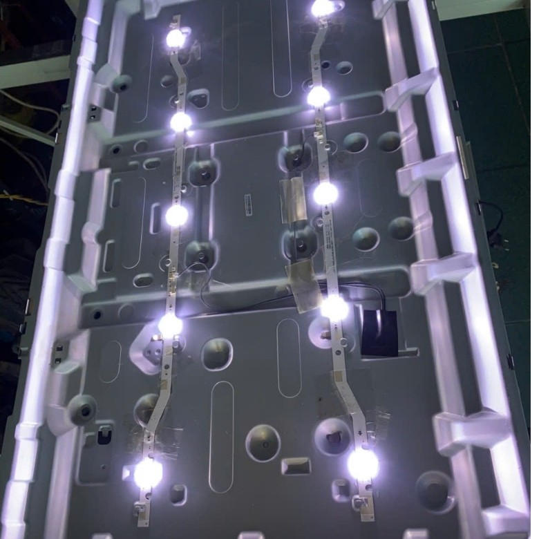 Led samsung 32N4300, 32J4003AK, 32J4303AK lổ ốc, 32J4303DK,32J4003DK socket 3 chân