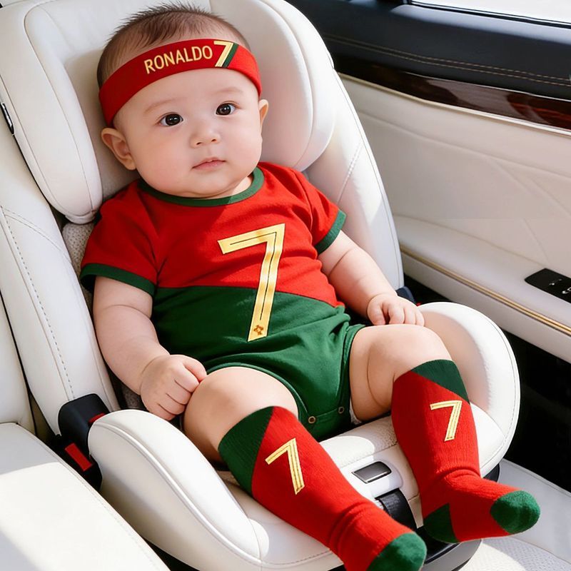Áo bóng đá một mảnh cho bé c Luo No. 7 Jersey Mùa Hè Mỏng Áo Liền Quần Sơ Sinh Trăm Ngày Cho Bé Worl