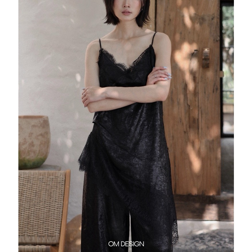 Set áo hai dây và quần ống suông rộng hoạ tiết ren đen - Lace Set (+% phí sàn) - By OM Design