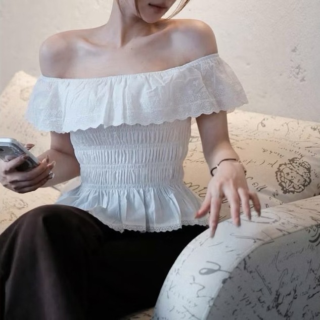 𝑮𝒂𝒗𝒂.𝒔𝒕𝒖𝒅𝒊𝒐 //Áo trễ vai thô viền ren hoa nổi bo chun dáng xoè nhẹ BEOLA TOP, áo trễ vai nữ