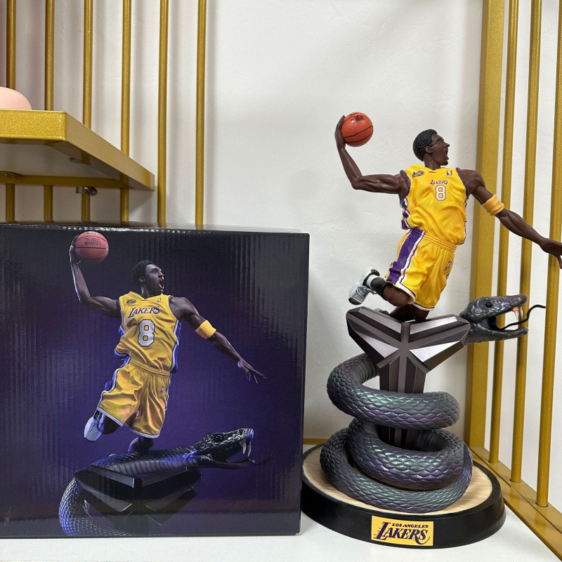 VQZO NBA 24Black Mamba Kobe Bryant Figurine Premium model figurine of basketball star Kobe Bryant Le