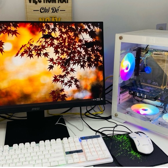 Bộ Pc game màn hình 24 msi.