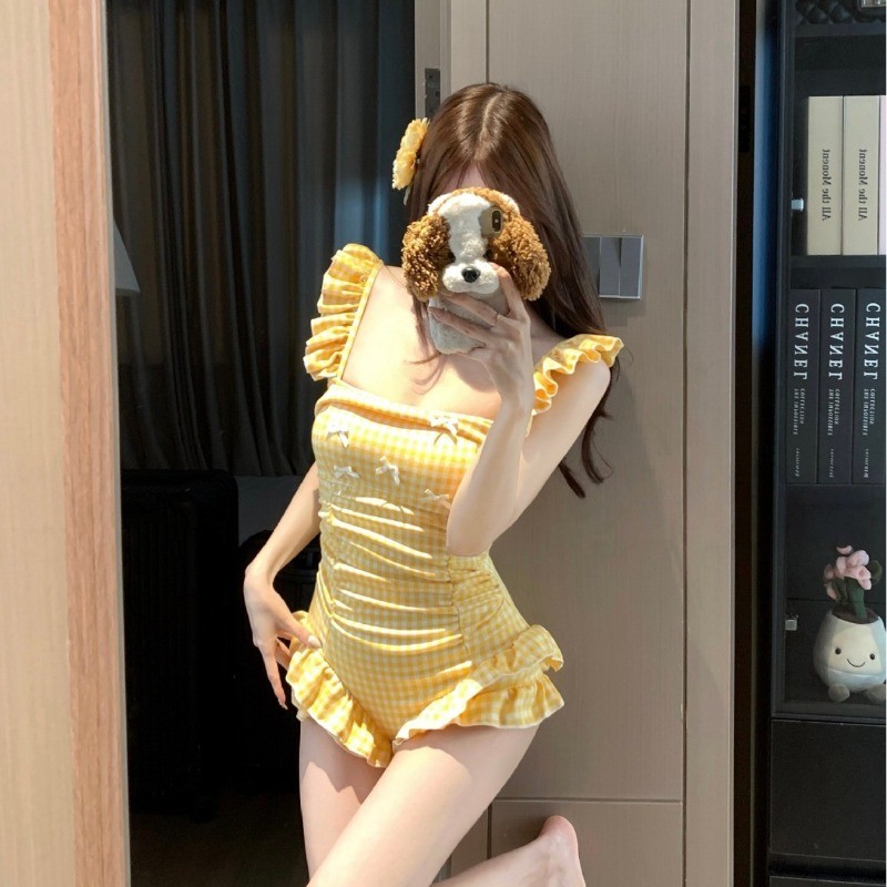 Đồ bơi một mảnh kẻ sọc xanh tươi có xù xì để bơi trong kỳ nghỉ | BigBuy360 - bigbuy360.vn